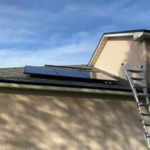 jacksonville solar installers working on home energy system in Florida