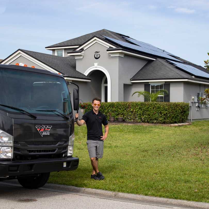 florida solar installer giving free solar quote to Florida homeowner